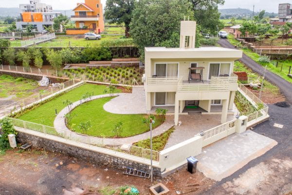 Bungalow terrace with valley views